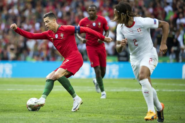 库里三节17+9+10新援22分 勇士大胜开拓者35分